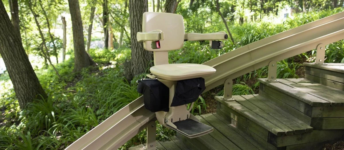 Bruno Elite curved outdoor stair lift